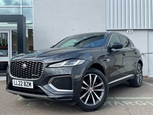 Jaguar, F-Pace 2022 - 2.0 P250 R-DYNAMIC SE 5DR AUTO AWD - Image 4