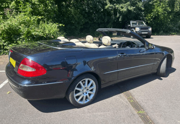 Mercedes-Benz CLK - Image 2